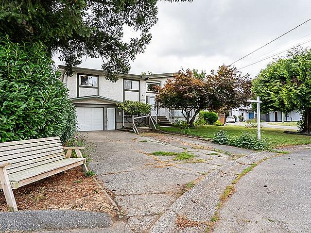 Open House Saturday From 2 4 Pm House In Chilliwack Good Price