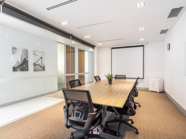 Large office space for 10+ persons in Regus Solaris Mont Kiara