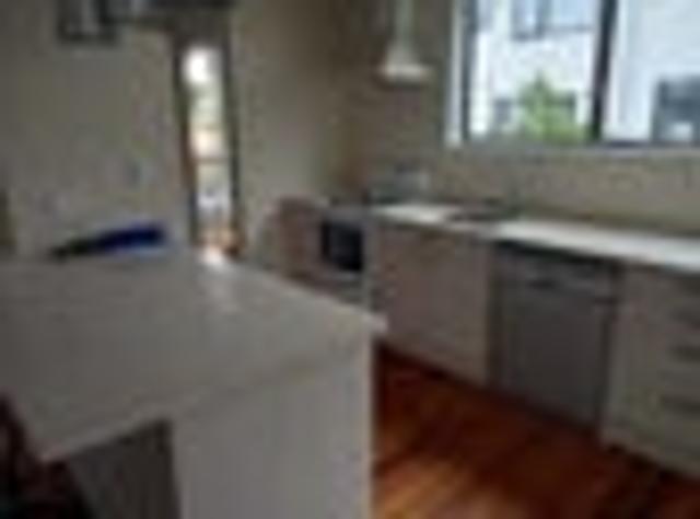 OPEN PLAN LIVING 3 BED 89SQM RESITED & PILED