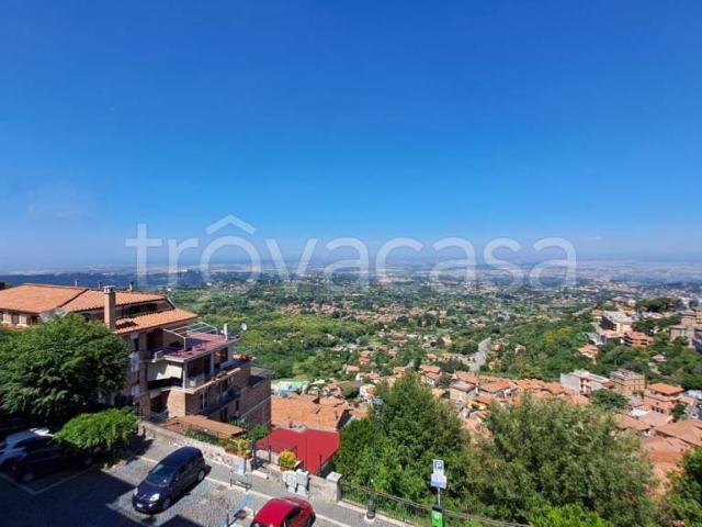 Open space in vendita a Rocca di Papa viale Madonna del Tufo