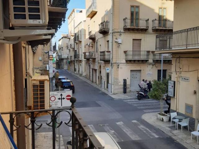 Open space via Guglielmo Marconi, Centro, Gela