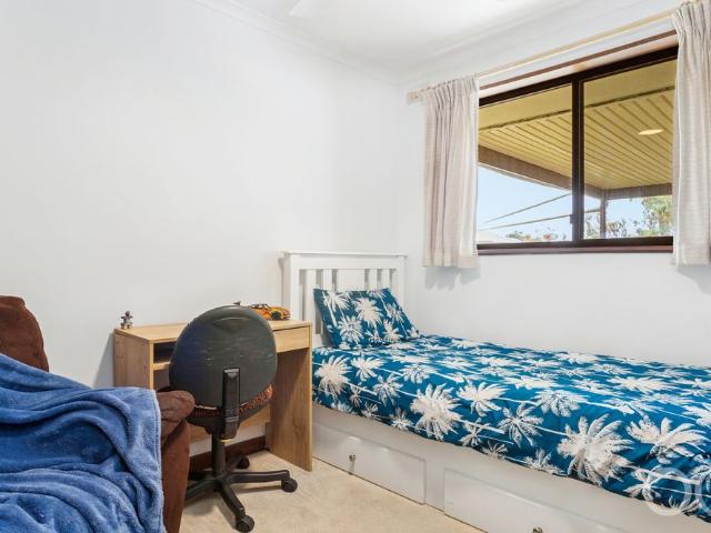 Open the Door to Family Friendly Living in Aberfoyle Park