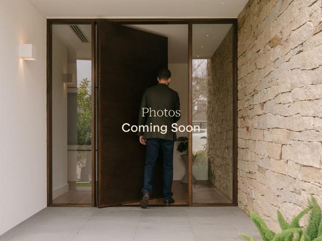 Open the Door To the Perfect Blend of Space and Style