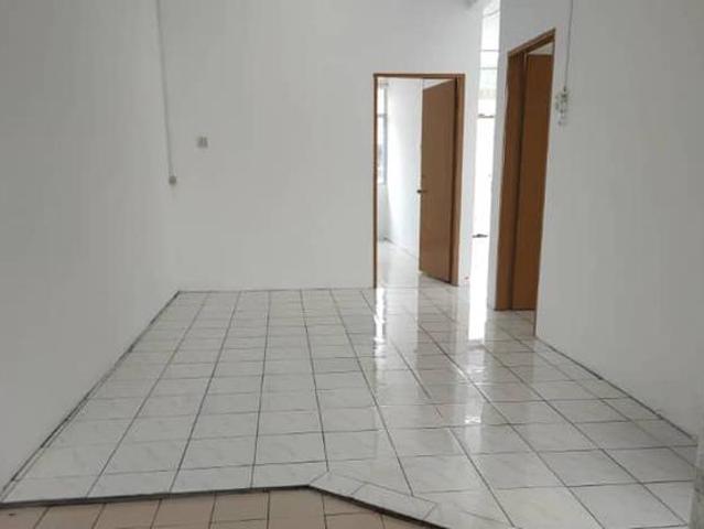 Open Title Non Bumi Rumah Teres Setingkat Gadong Jaya Labu dekat KLIA