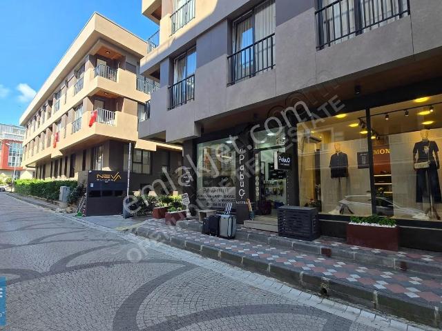 Openhouse'dan Göktürk Neva Suites'de Satılık 2+1 Ara Kat Daire