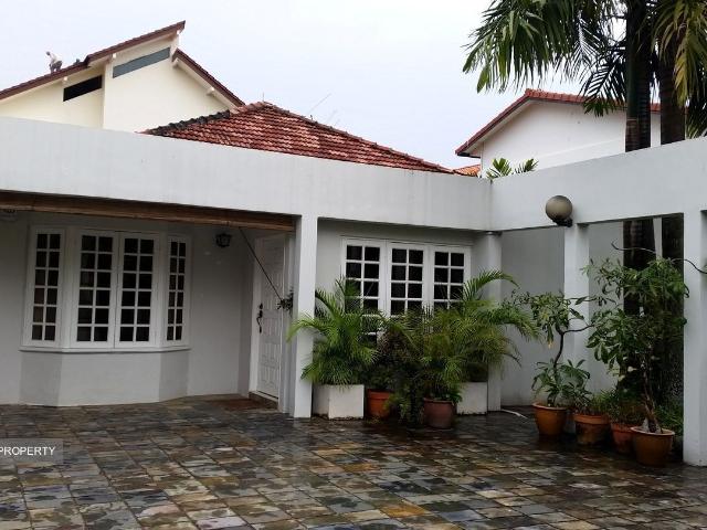 Opera Estate D15, Detached