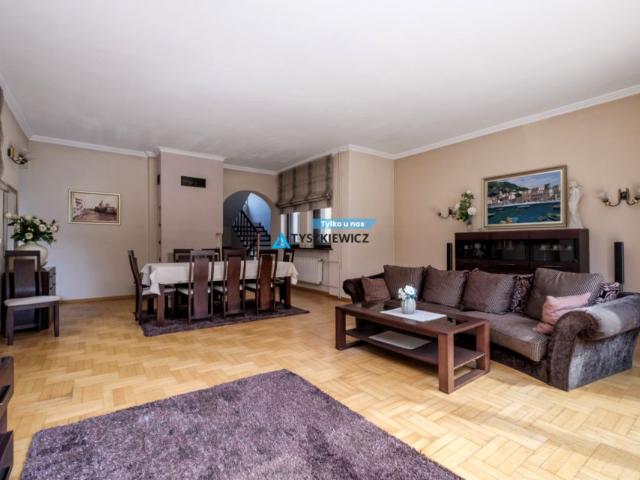 Łopianowa 300 m², Gdynia