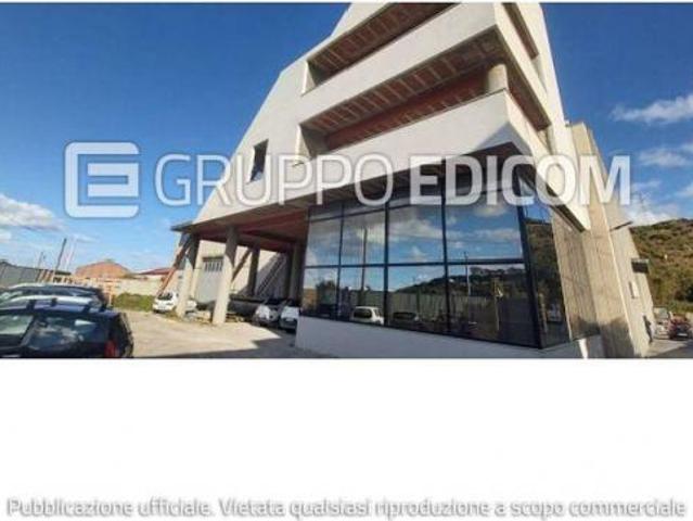 Opifici di 3552.18 mq in vendita a Saponara Rif. 4550530