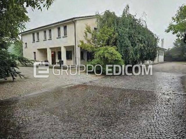 Opifici in vendita a Crocetta del Montello Rif. 4555730