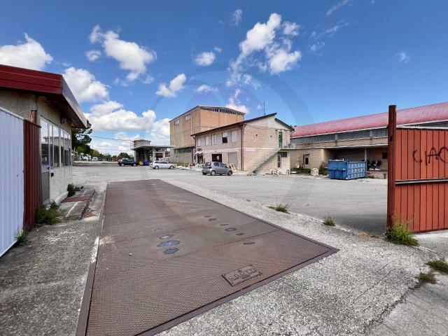 Opificio in vendita a Arielli