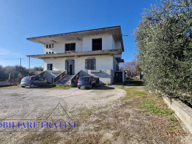 Opificio in vendita a Sant'Egidio alla Vibrata