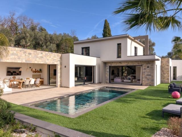 OPIO, maison à vendre, 6 pièces, 250 m²