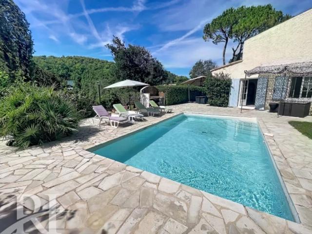 OPIO Villa de 145m2 au calme avec piscine