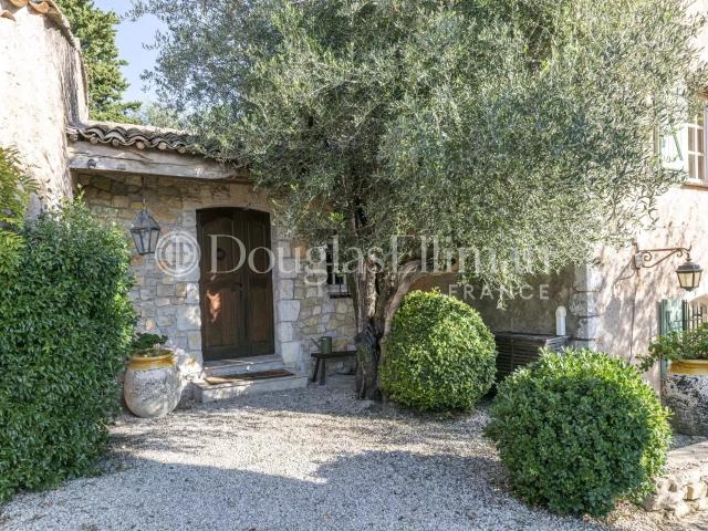 Opio Villa Provencale de 4 chambres avec piscine chauffée 200m² Opio