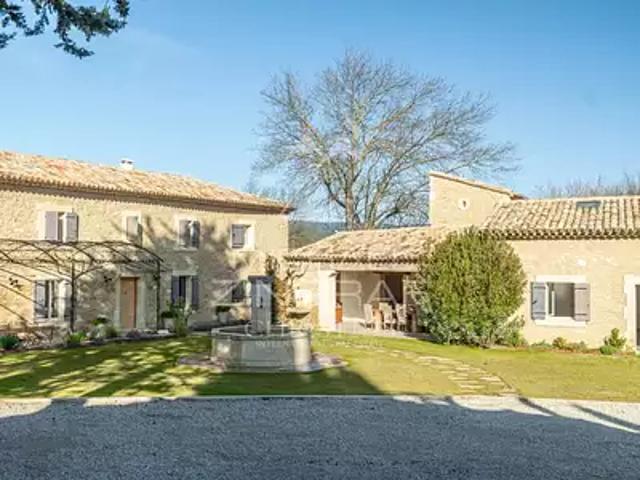 Oppède 84580 Achat / Vente maison 14 pièces t14 piscine
