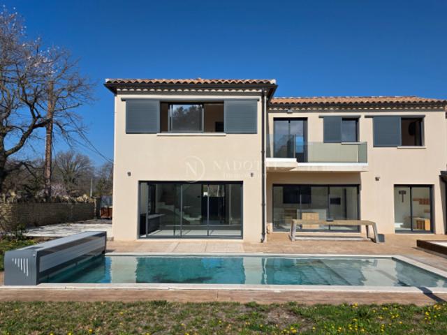 Oppède, Belle villa contemporaine