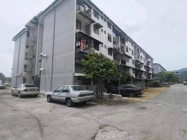 Opposite Petronas Bercham 100 Full Loan Flat Pakatan Ipoh Garden East