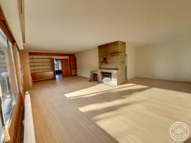 Opportunité à BRUMATH Maison avec potentiel mixte habitati