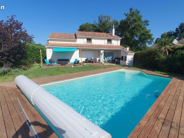 Opportunité à Labarthe sur Lèze Grande maison familiale avec piscine et jardin arboré Un bureau idéal pour le télétravail + une suite parentale