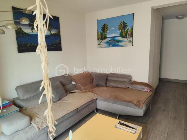 OPPORTUNITE A SAISIR ARGELES APPARTEMENT T2 AU DERNIER ETAGE AVEC BALCON