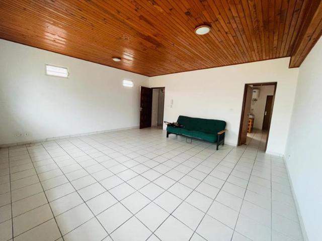 Opportunité à saisir: f3+ f2+studio+ local commercial
