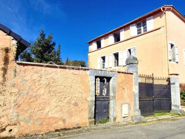 Opportunité d'INVESTISSEMENT EXCEPTIONNELLE ou SUBLIME MAISON FAMILIALE à OSSUN