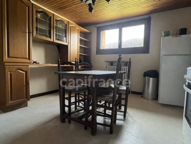 Opportunité exclusive: T2 à rénover proche du centre villag. 49m² Saint Jean de Sixt