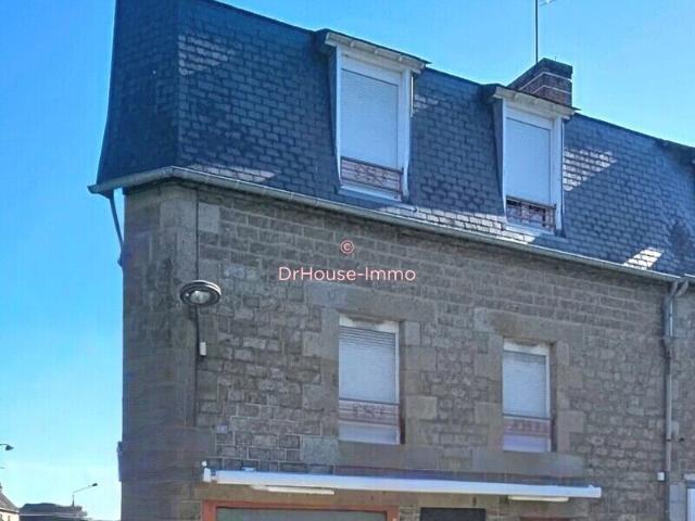OPPORTUNITÉ Immeuble comprenant appartement T3 + surface commerciale 35420 BRETAGNE