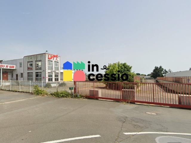Opportunité immobilière et foncière, super emplacement zone i