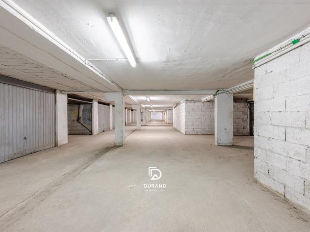 Opportunité Investisseur Lot De 24 Garages Loués m² Marseille 10ème