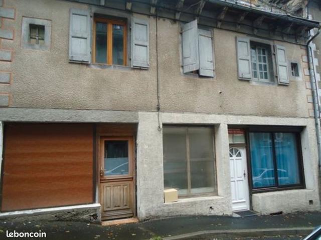 Opportunité investisseur Maison 171 m² – Fort potentiel – Mur de Barrez