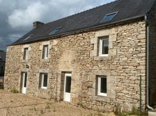Opportunité rare ensemble de 2 maisons rénovées et dépendances sur 2500 m2