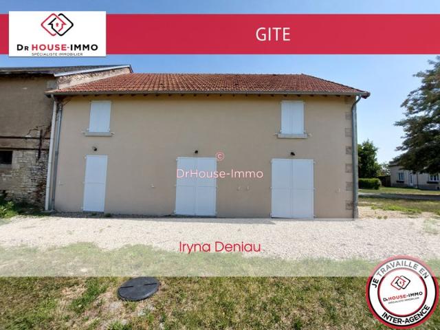 Opportunité rare: grande maison impeccable avec 5 suites et fort potentiel Airbnb