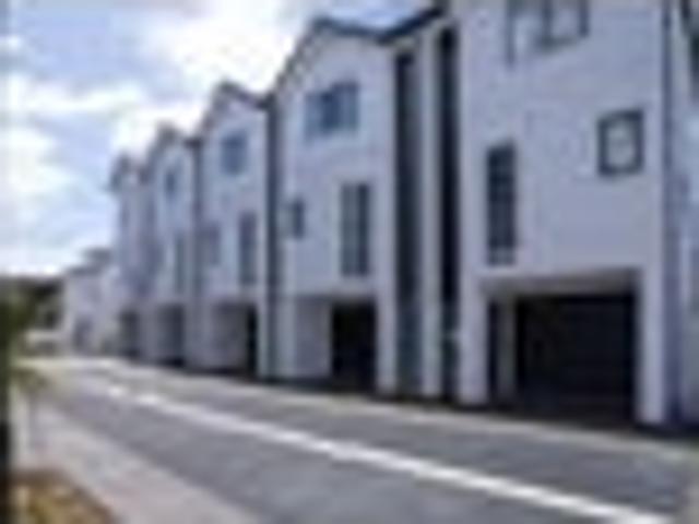 Opportunity CBD Living with Garage