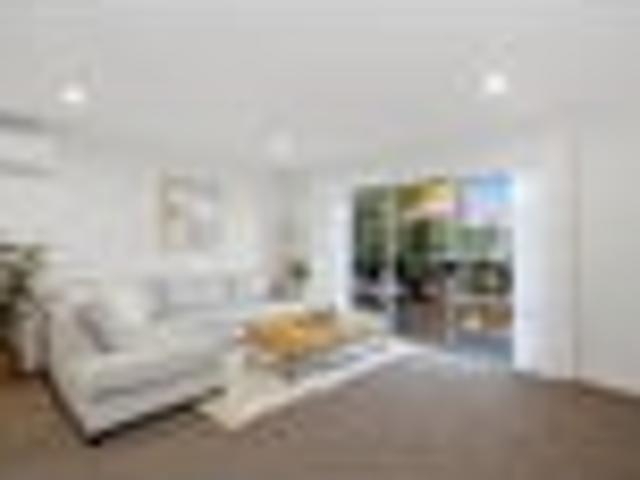 Opportunity Knocks in Downtown Mount Maunganui