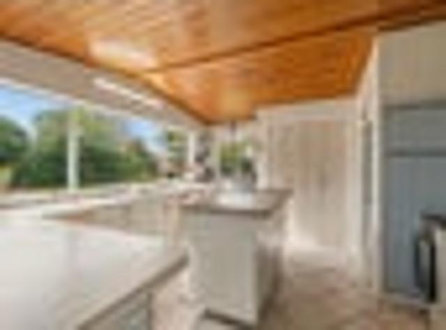 Opportunity knocks in Te Puna