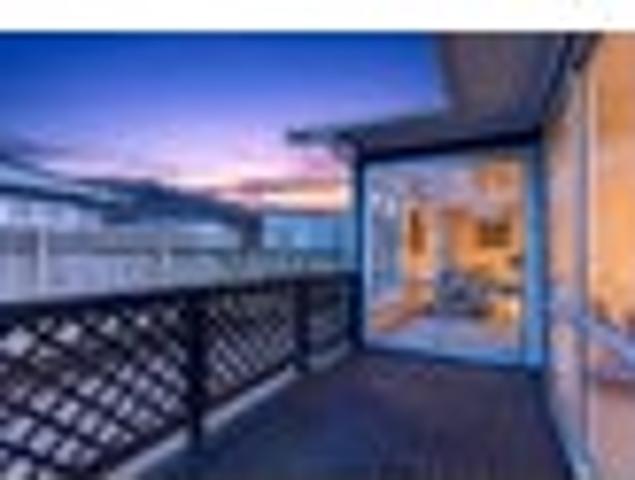 Opportunity Knocks on Norfolk Street