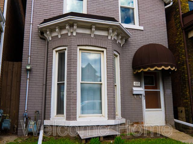 OPPORTUNITY Single Family Home in Hamilton!