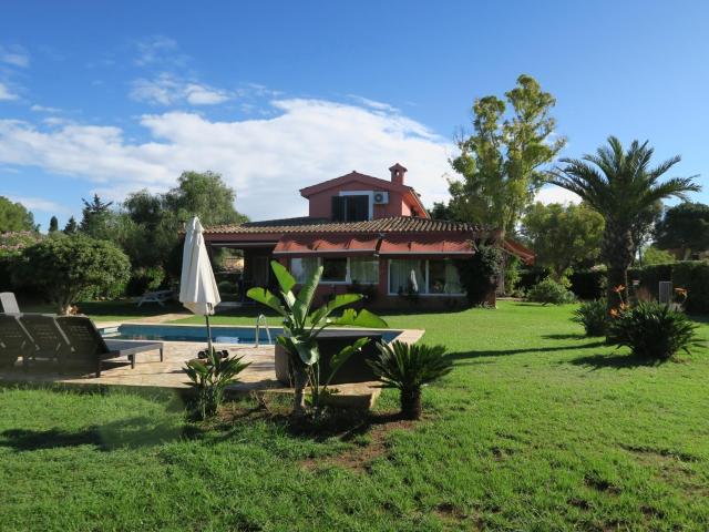 OPPORTUNIDAD CHALET INDEPENDIENTEM CON LICENCIA VACACIONAL 4 PLAZAS