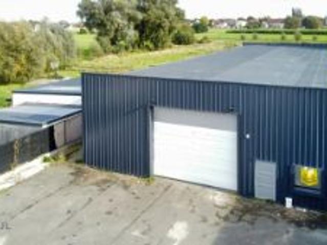 Opslagplaats/magazijn nabij centrum Aalst!