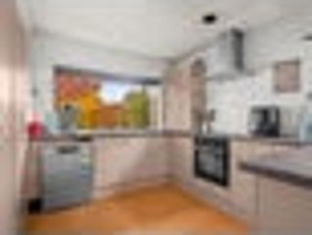 OPTIONS APLENTY SPACE, FLEXIBILITY & LOCATION