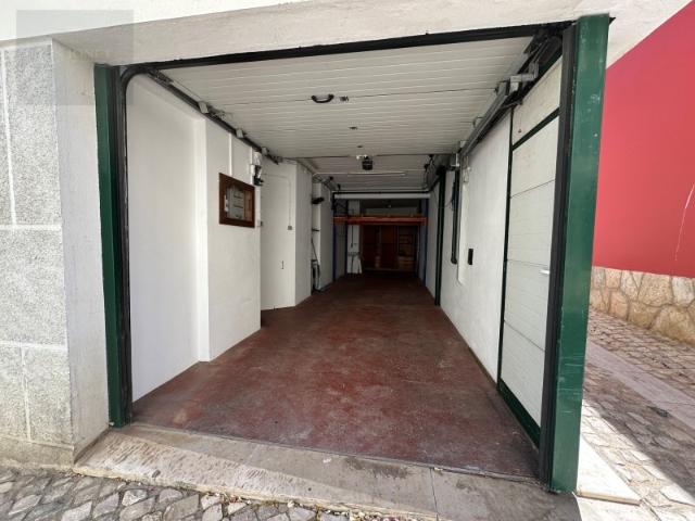 Óptimo T4 Duplex com garagem no Centro de Cascais