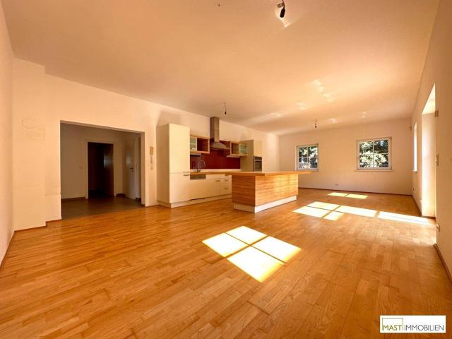 Optimal aufgeteilte 4 Zimmer Garten WHG inkl. Einbauküche in Guntramsdorf ca. 28 m² große Terrasse + Eigengarten