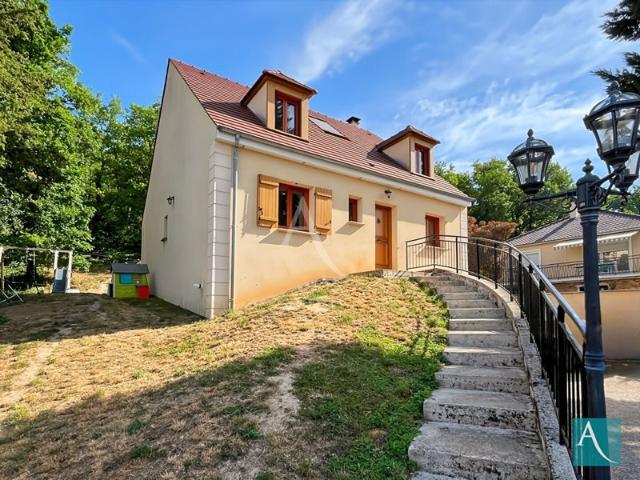ORMOY LA RIVIÈRE Maison récente 4 chambres avec sous sol total sur 1 619 m²