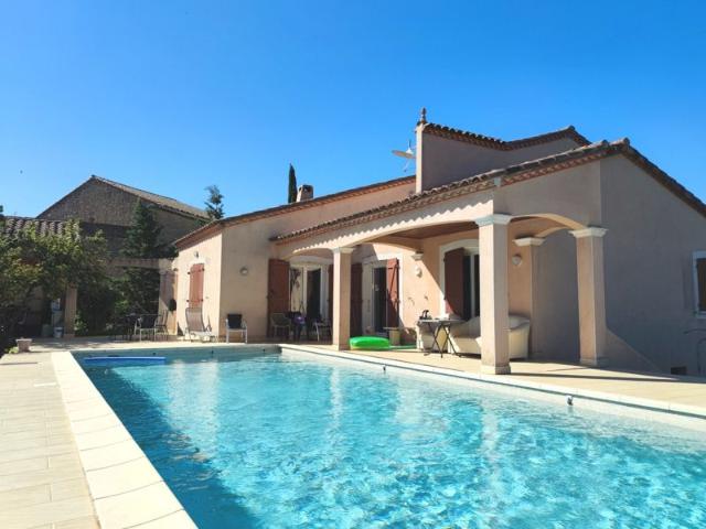 ORNAISONS Maison T5 avec piscine