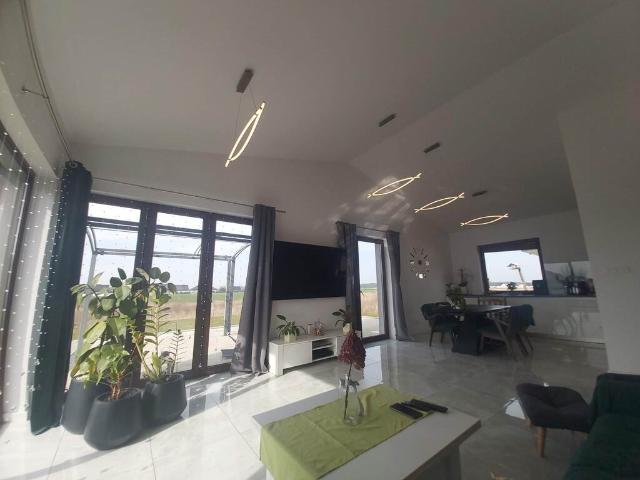 Oraczewice, 148,44 m2