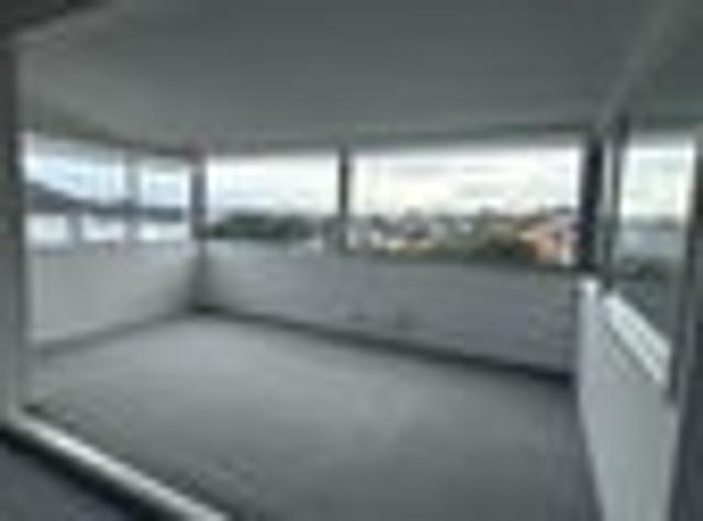 Orakei, 2 bedrooms, $620 pw
