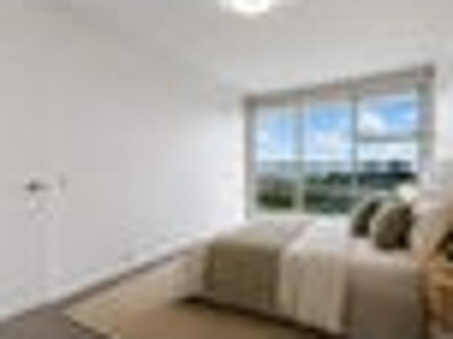 Orakei, 2 bedrooms, $695 pw