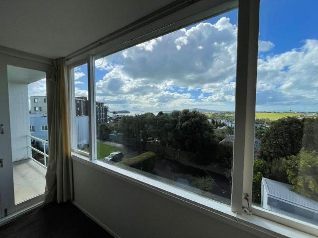 orakei, 2 bedrooms