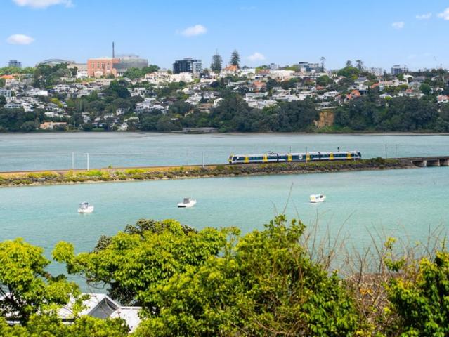 orakei, 2 bedrooms